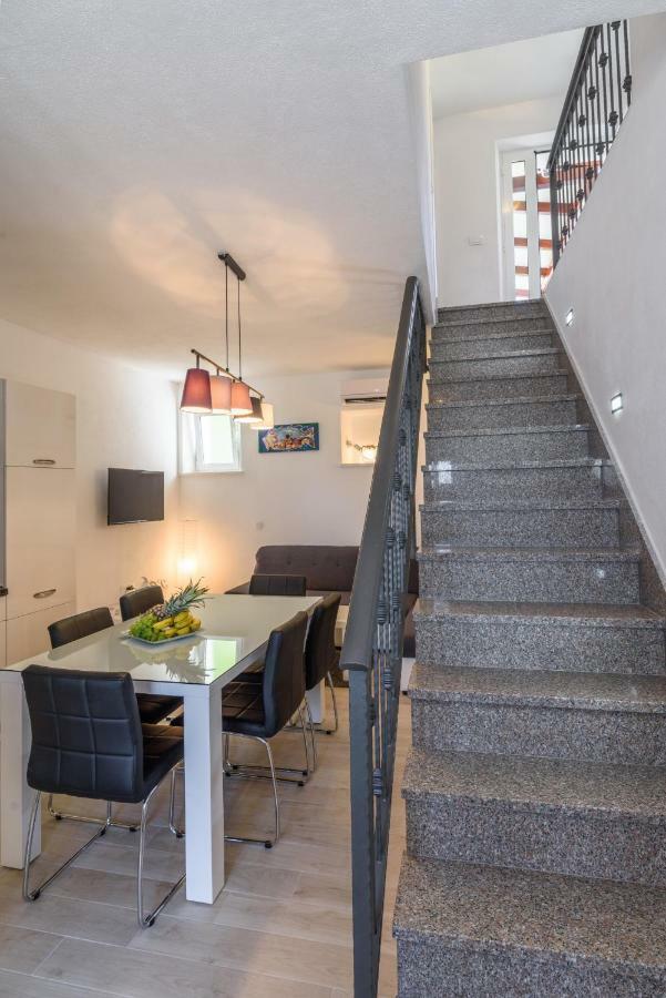 Apartment Porat Trogir Exterior foto